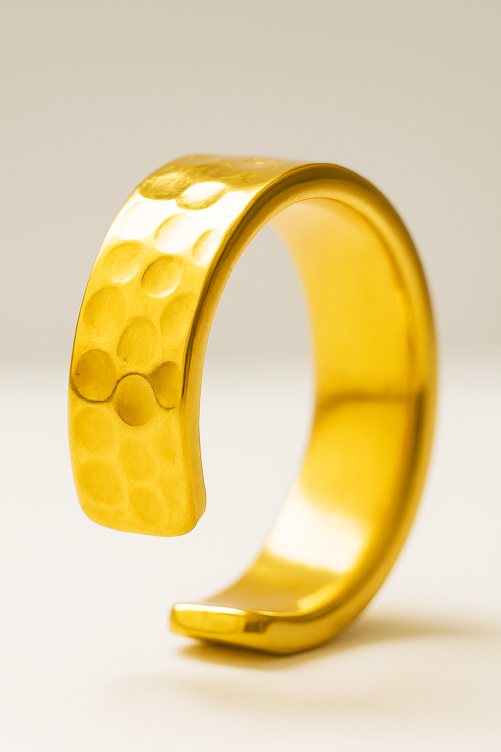 Anillo Martillado (Gold)