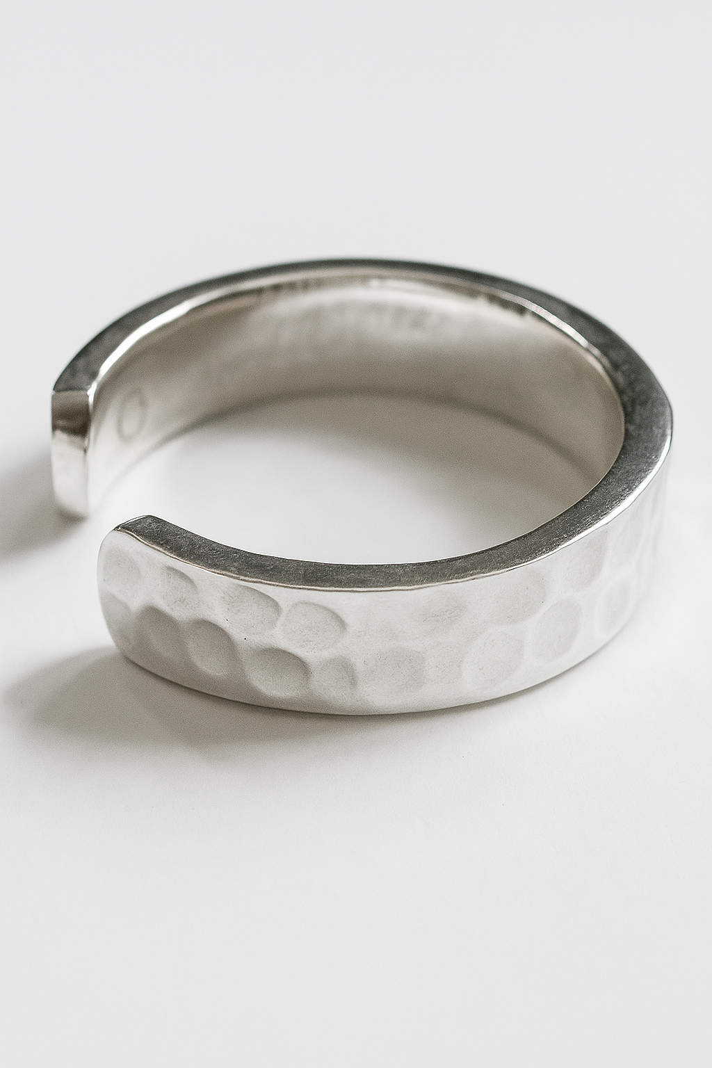 Anillo Martillado