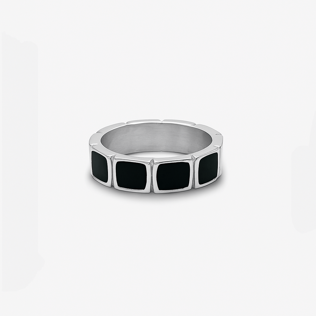 Anillo con piedras