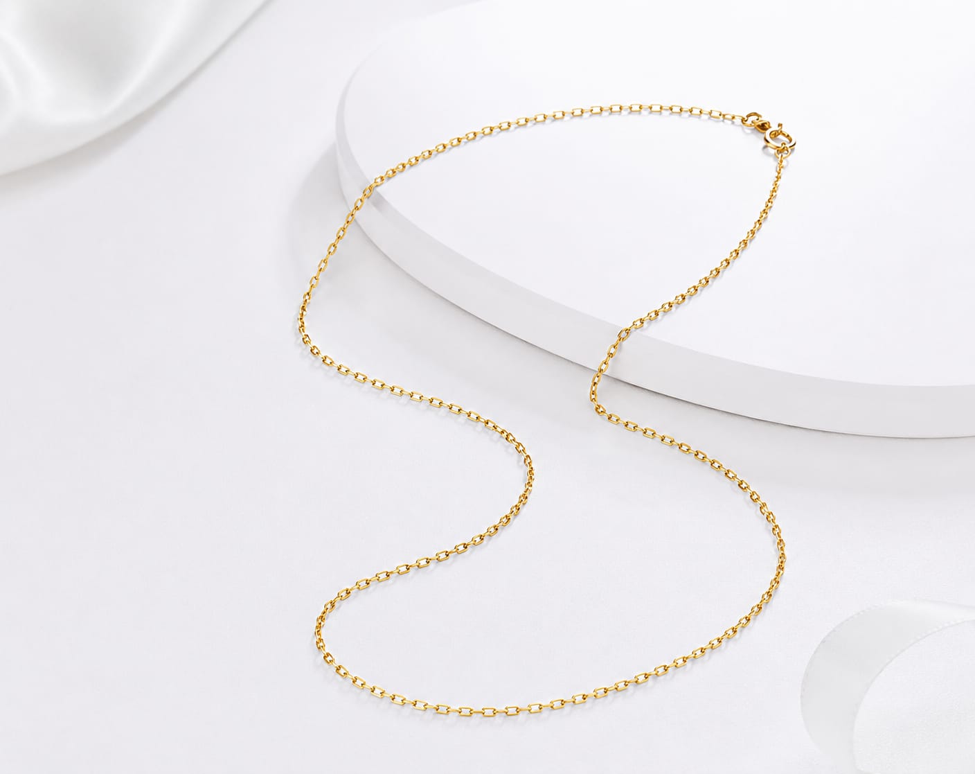 Cadena Prisma Oro 18K